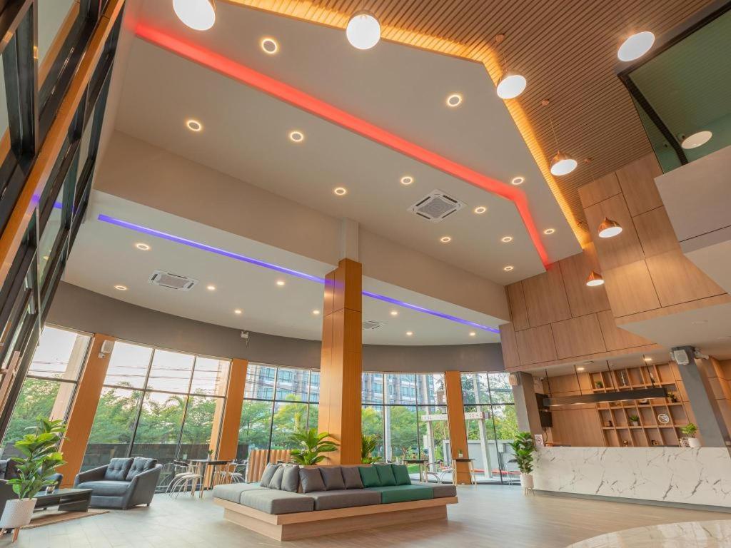 B2 Surat Thani Premier Hotel B2 Surat Thani Premier Hotel