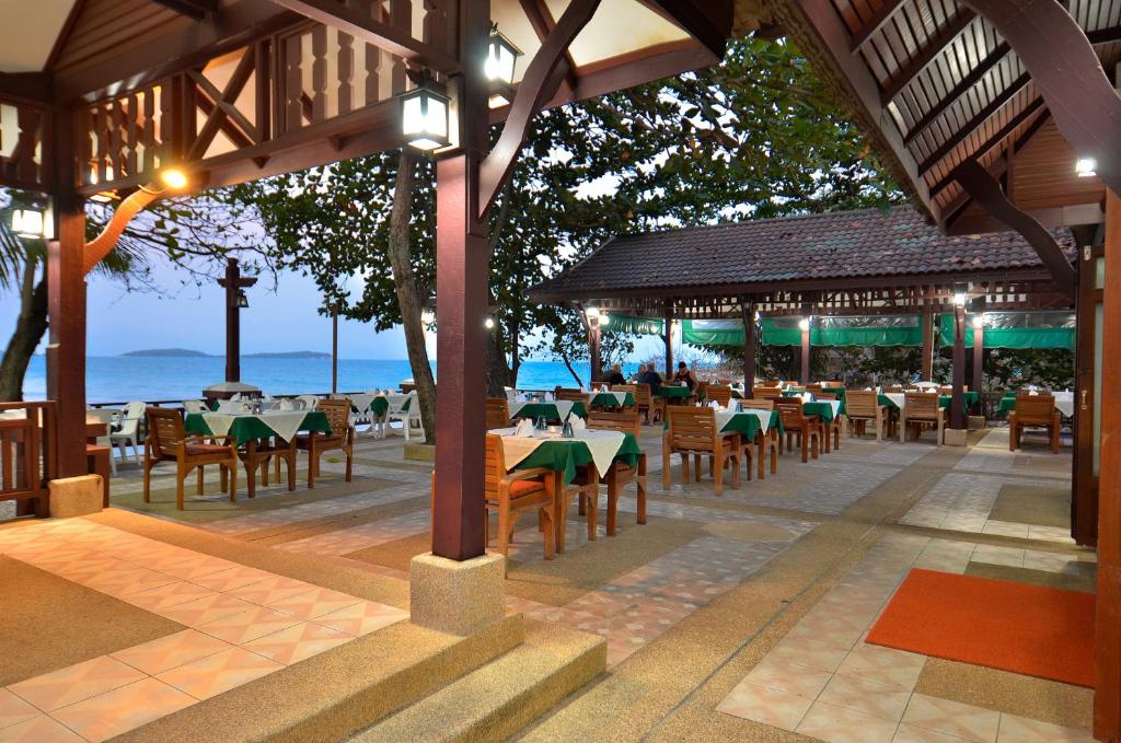 First Bungalow Beach Resort First Bungalow Beach Resort