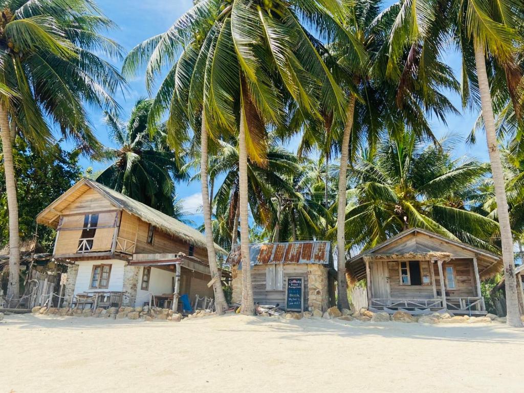 Castaway Beach Bungalows