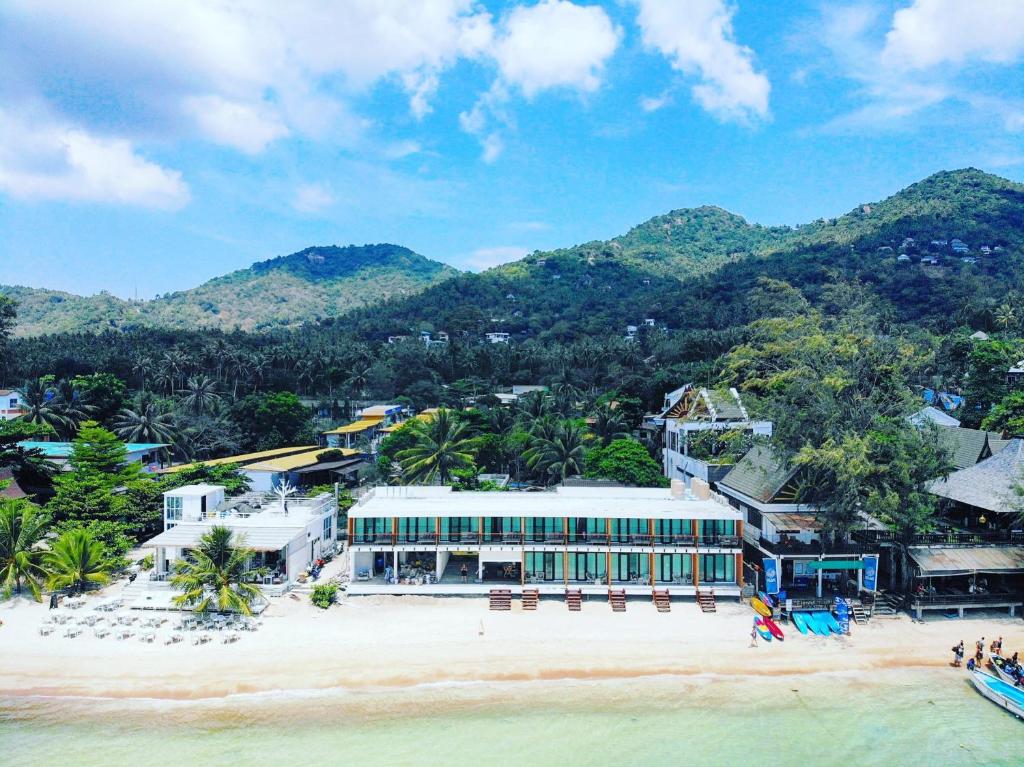 Blue Tao Beach Hotel - SHA Plus Blue Tao Beach Hotel - SHA Plus
