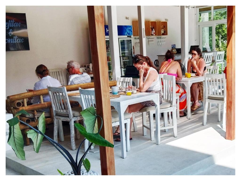 Ampha Place Hotel