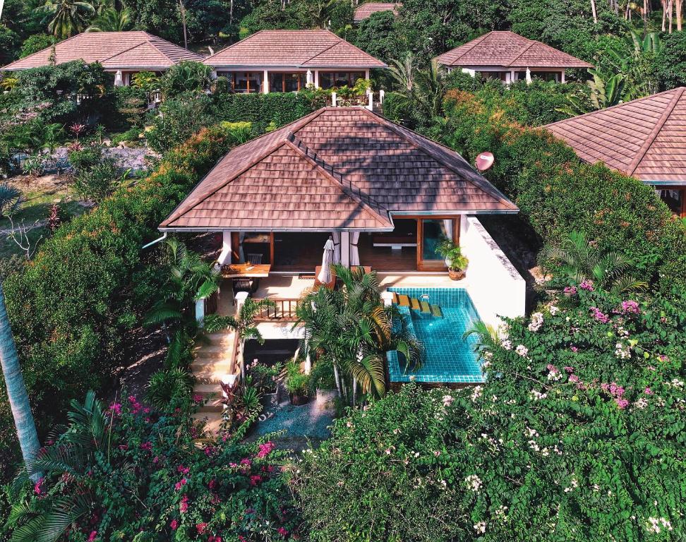 Tropical Season Villa Resort Tropical Season Villa Resort