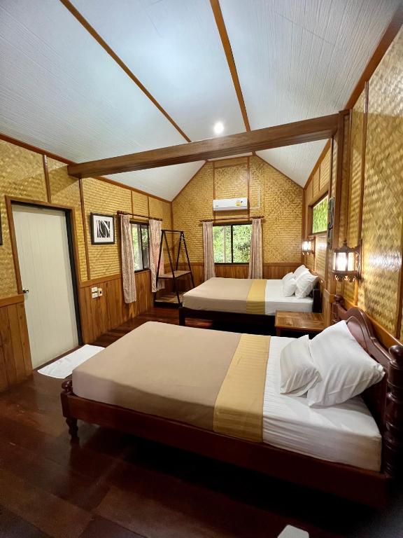 Sandee Bungalow Sandee Bungalow