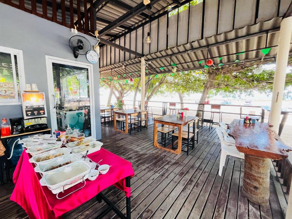 Poolsawat Villa - SHA Plus