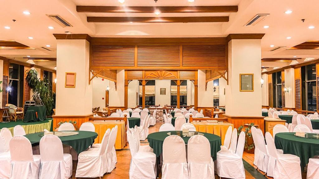 K Park Grand Hotel