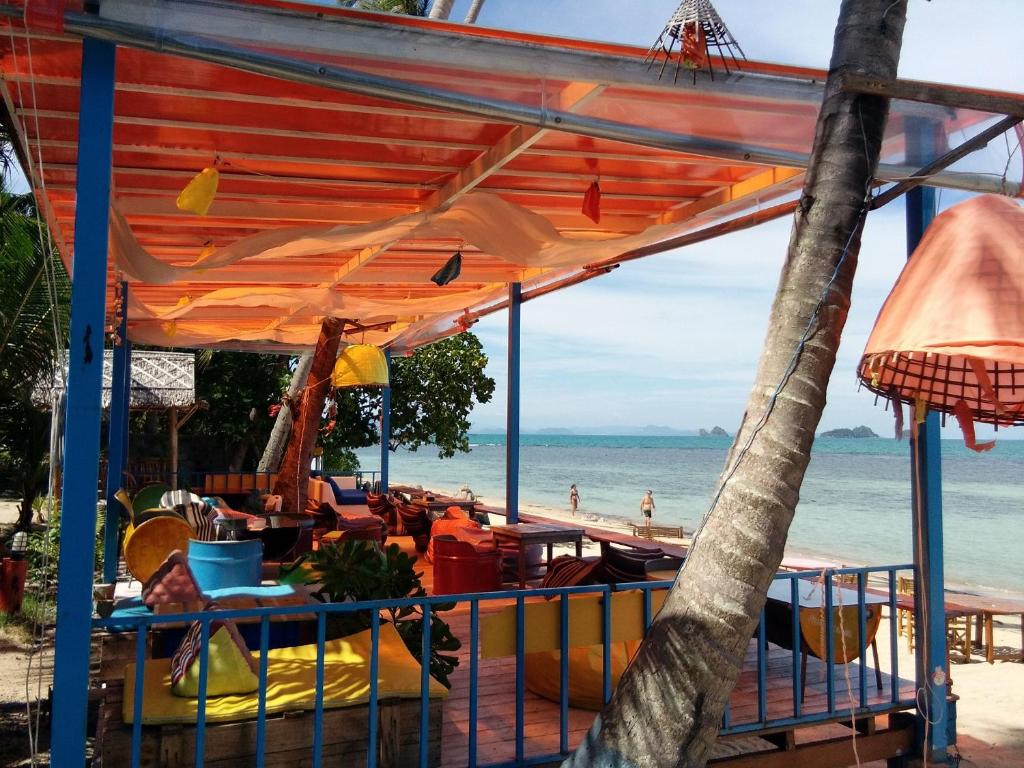 I - Talay Taling Ngam Samui - เขา ป่า นา เล ตลิ่งงาม สมุย