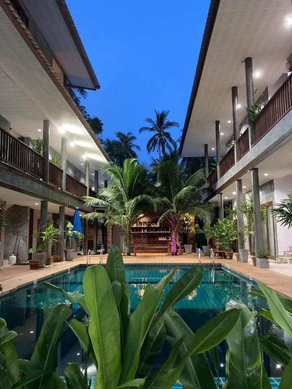 Le Grand Bleu Hotel