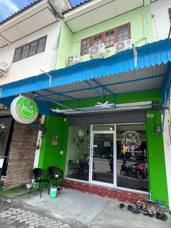 Penny Hostel & Cafe