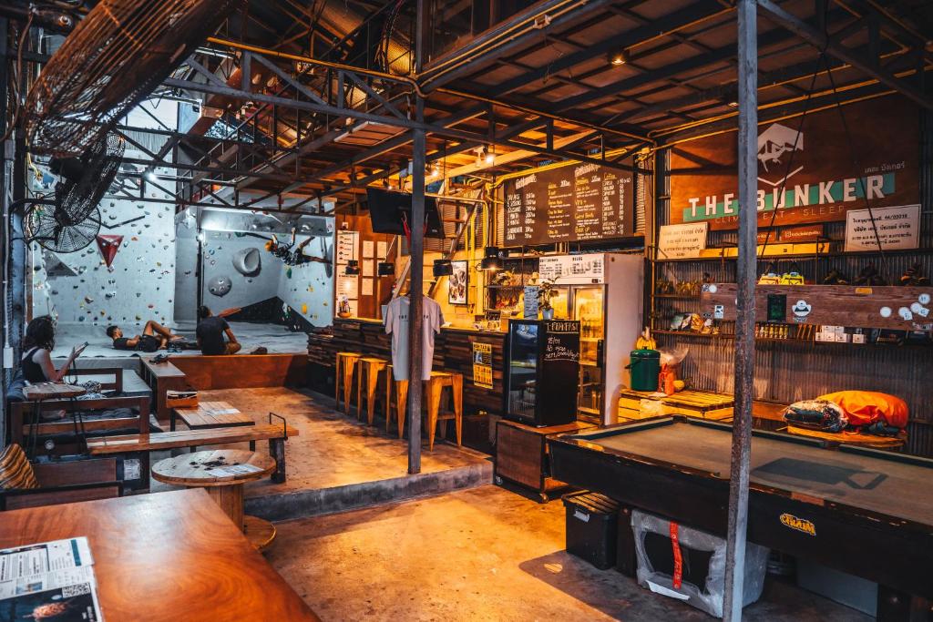 Warehouse Hostel Koh Tao Warehouse Hostel Koh Tao
