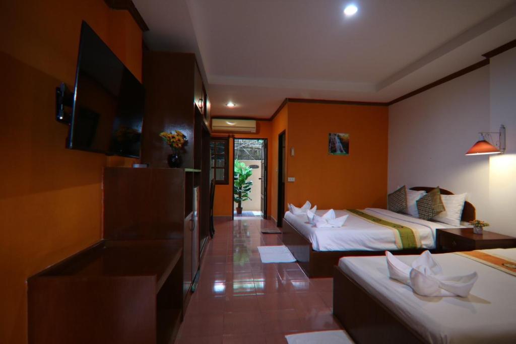 Coconut House Resort