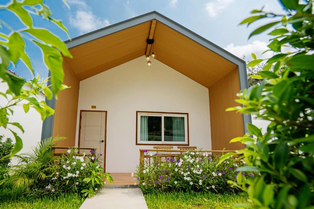 Lerwin House Lerwin House