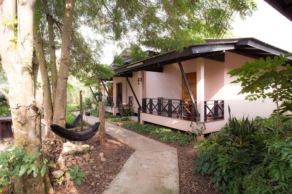 Be Fine Sabuy Hotel and Resort Be Fine Sabuy Hotel and Resort