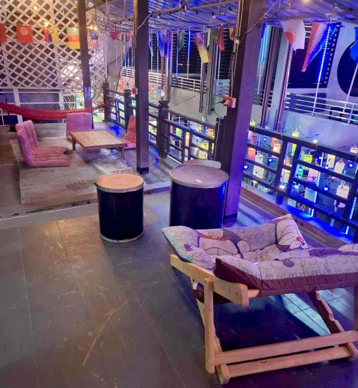 Moonland Bar and Hostel