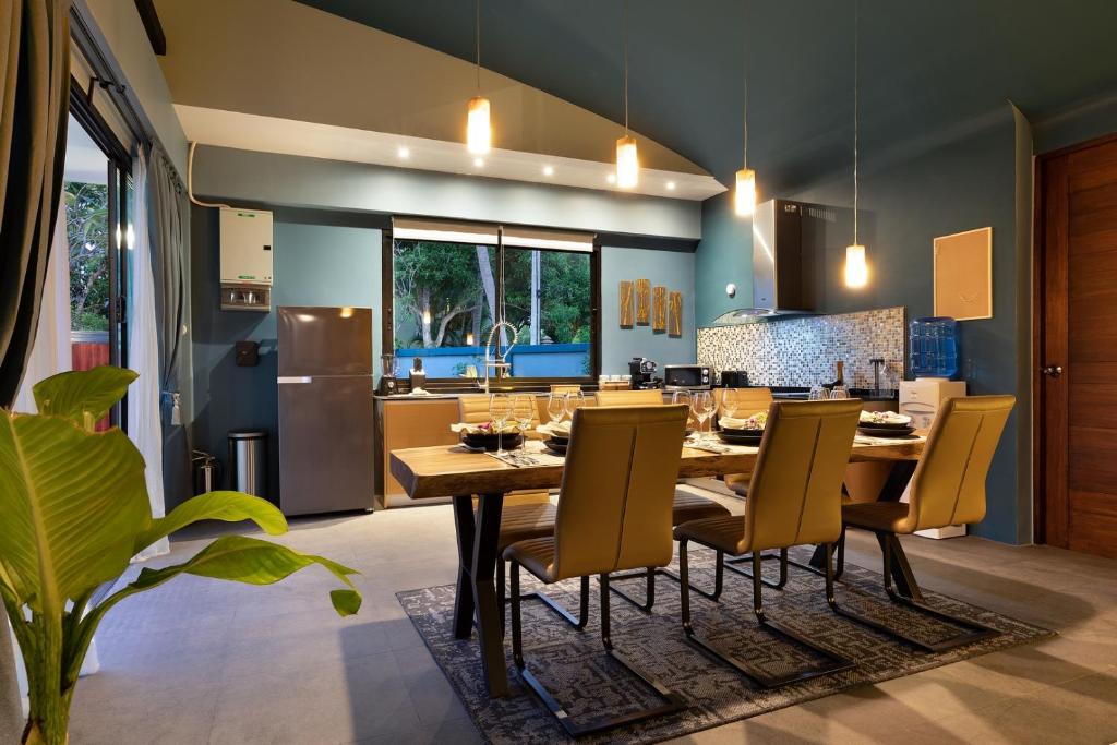 Villa Baan Suaan Kluay Mai