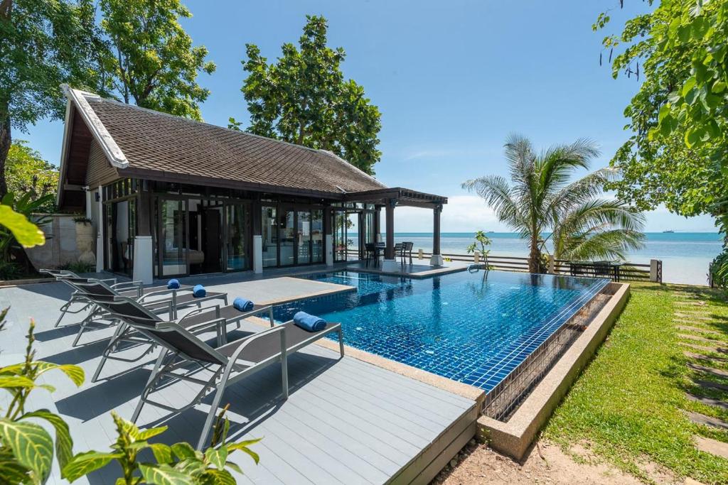 Beach Front Villa Beach Front Villa