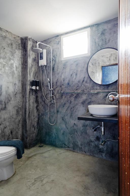 Dreamcatcher Lite Budget friendly stay in Fisherman's village