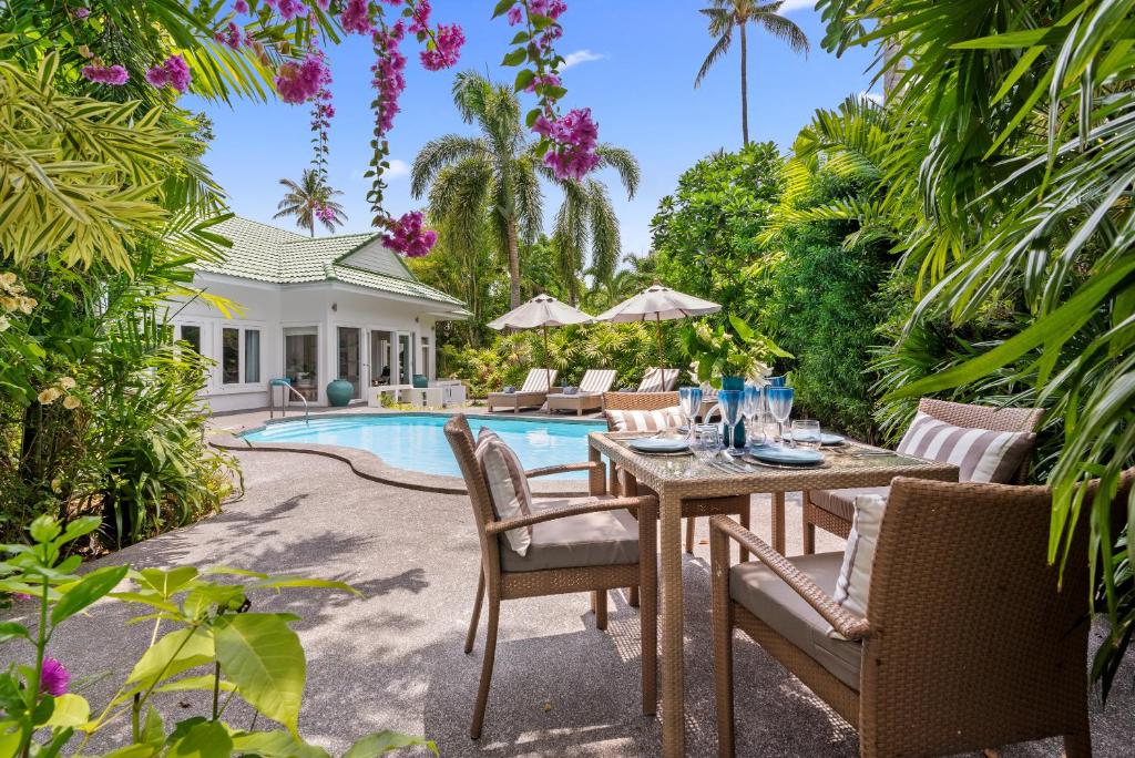 2BR Villa Baan Orchid, seconds to beach