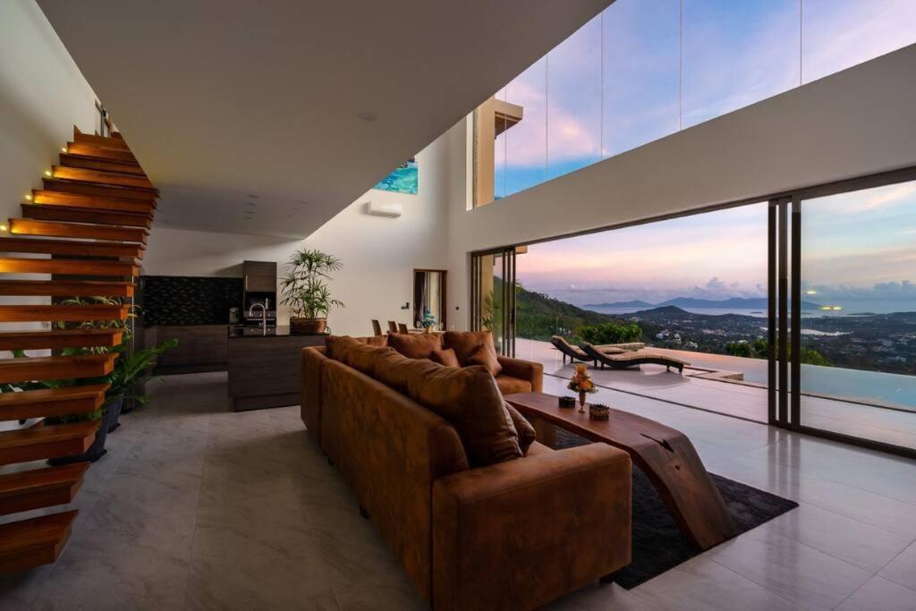 Villa Majesta Amazing View luxury 4br Pool villa