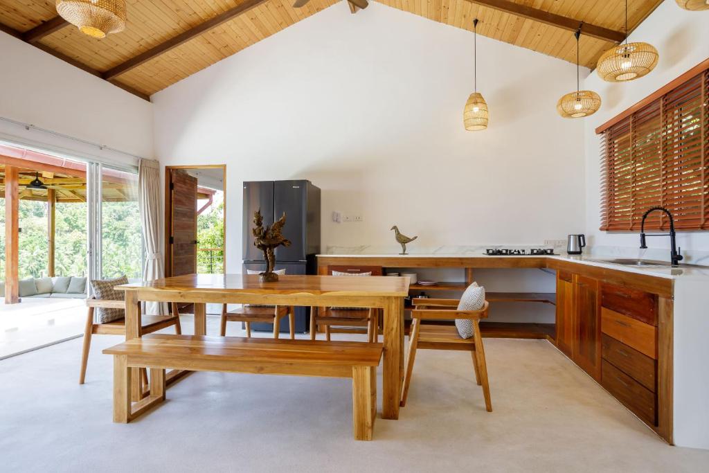 2br Modern Balinese pool & sea view villa #5