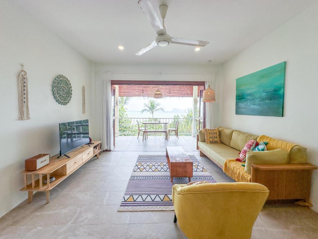 Stunning Boho Chic Beach Bungalow
