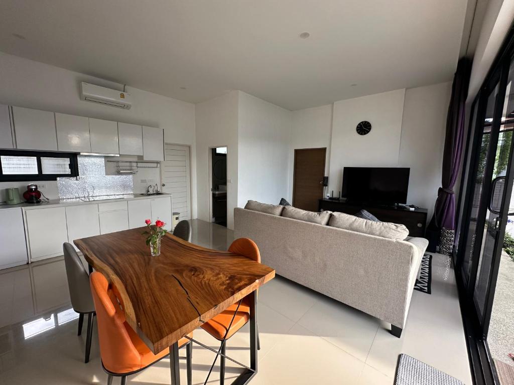 2 Bedroom Luxury Pool Villa Tulip - short walk to Beautiful Ban Tai Beach-SDV008 By Samui Dream Villas 2 Bedroom Luxury Pool Villa Tulip - short walk to Beautiful Ban Tai Beach-SDV008 By Samui Dream Villas