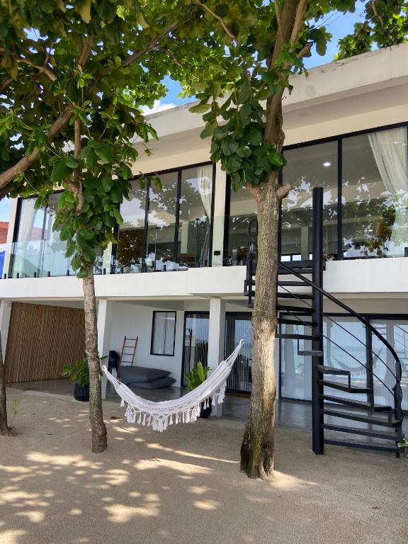 Muse&Mingle Contemporary Beachfront Loft Muse&Mingle Contemporary Beachfront Loft