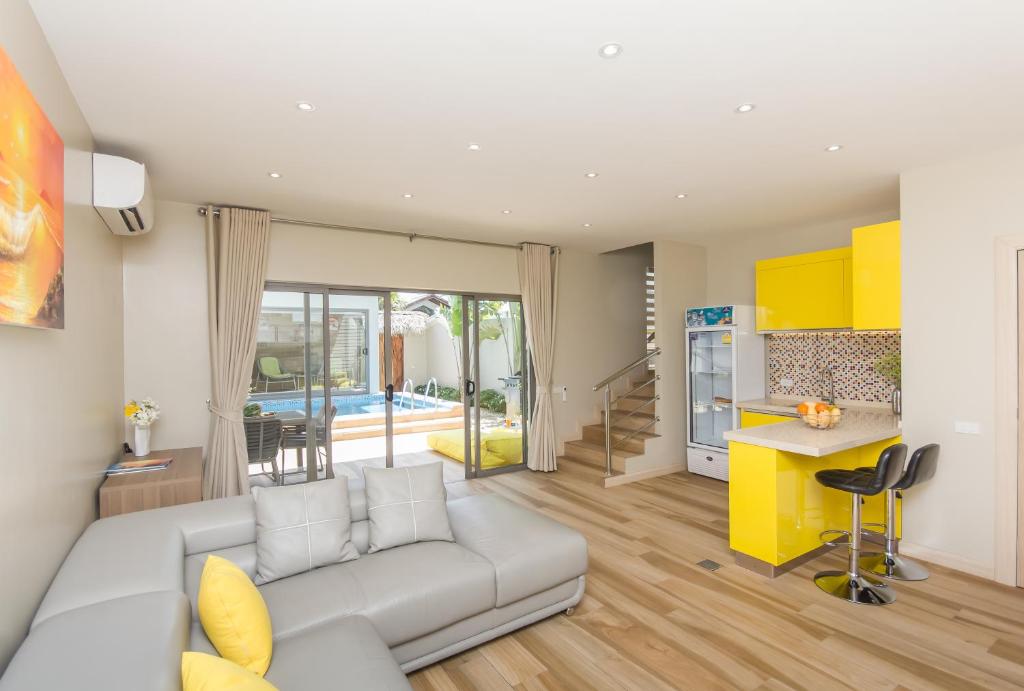 3-bdr luxury villa at a villa resort with beach club and concierge service 3-bdr luxury villa at a villa resort with beach club and concierge service