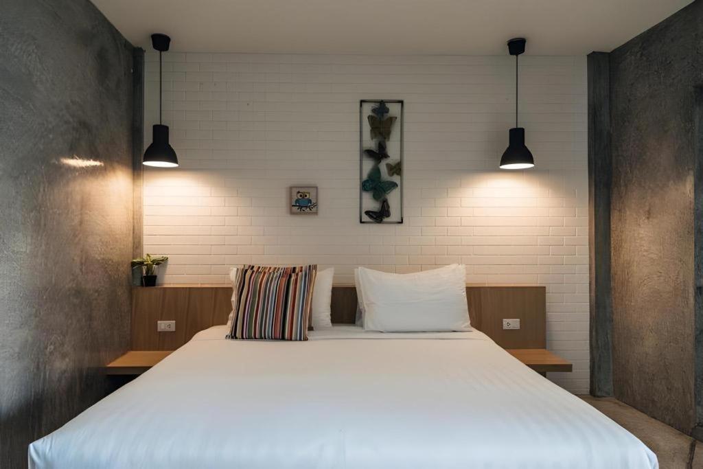 Journey Hostel Surat