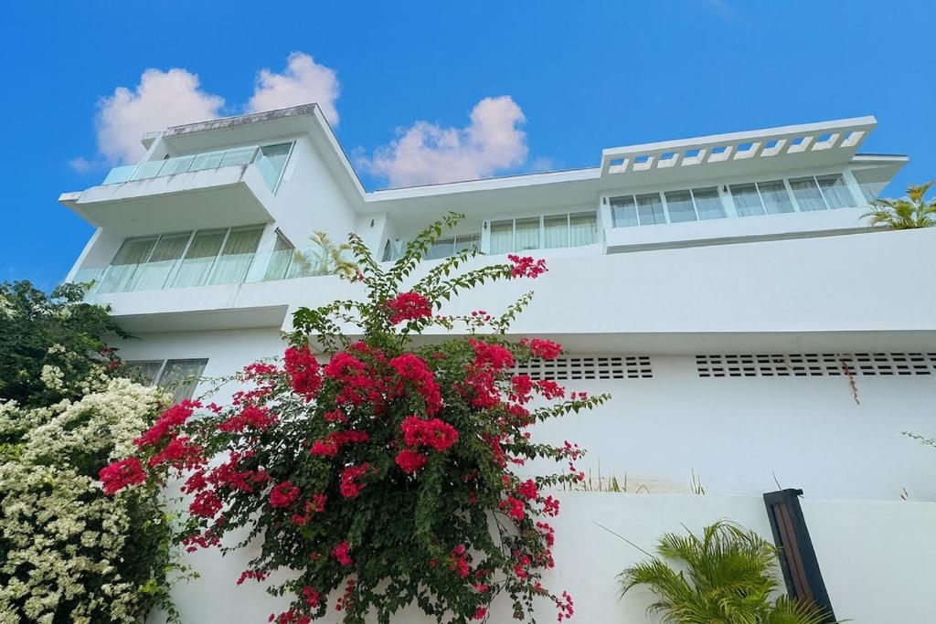 Boput beach, Koh Samui, Thailand, 4-bedroom, 4-bathroom, pool villa A Boput beach, Koh Samui, Thailand, 4-bedroom, 4-bathroom, pool villa A