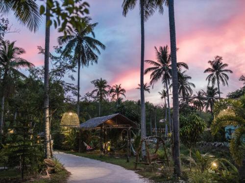Dusadee Lim Yoga & Qigong Retreat August 2025