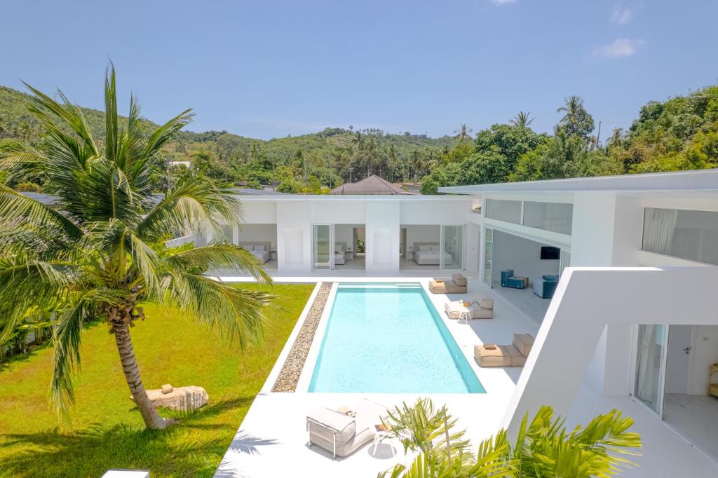 Luxurious Tropical 4br Villa Mimi With Private Pool Luxurious Tropical 4br Villa Mimi With Private Pool