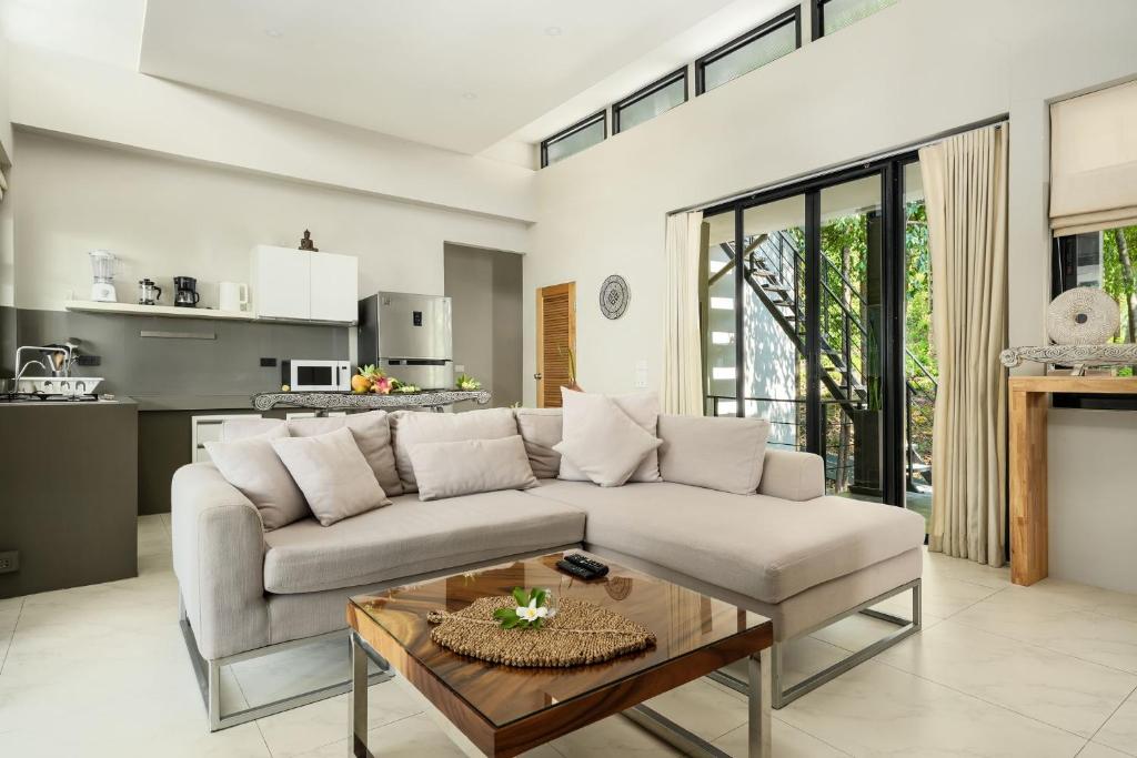 Serene Escape at Asia Blue Villa One - Your Luxurious 3-Bed Villa Retreat Awaits Serene Escape at Asia Blue Villa One - Your Luxurious 3-Bed Villa Retreat Awaits