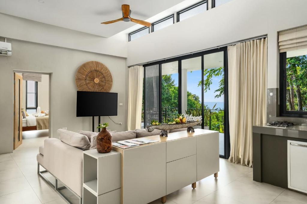 Serene Escape at Asia Blue Villa One - Your Luxurious 3-Bed Villa Retreat Awaits Serene Escape at Asia Blue Villa One - Your Luxurious 3-Bed Villa Retreat Awaits