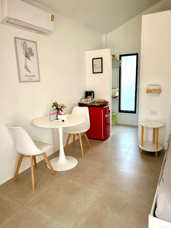 The Cosy Sunset Beach Resort The Cosy Sunset Beach Resort