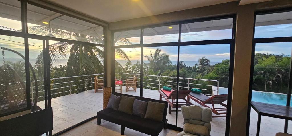 Villa Banico Sunset Island