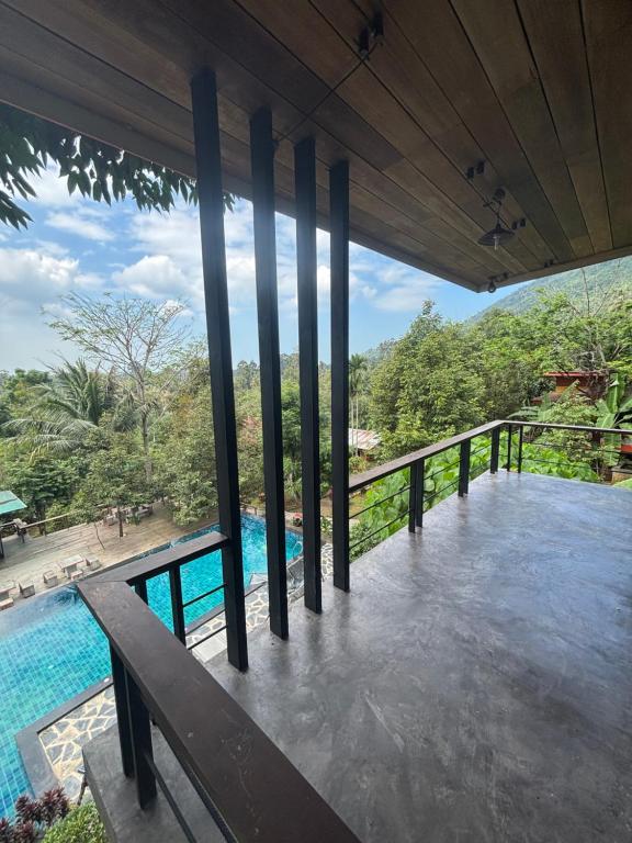 ลาดวานร รีสอร์ท สมุย Laadwaanorn Resort Samui